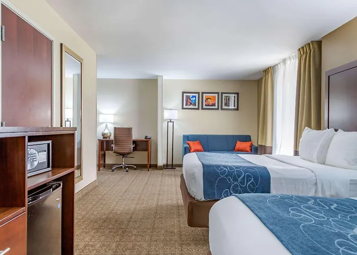 Comfort Suites Savannah Gateway I-95