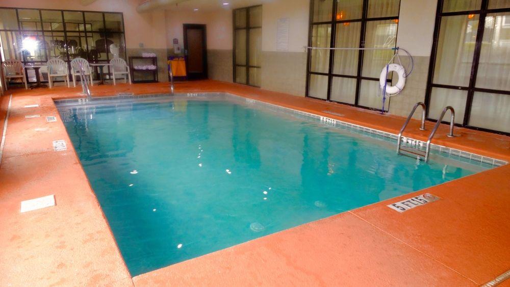 Comfort Savannah Gateway I-95 Hotel 3*