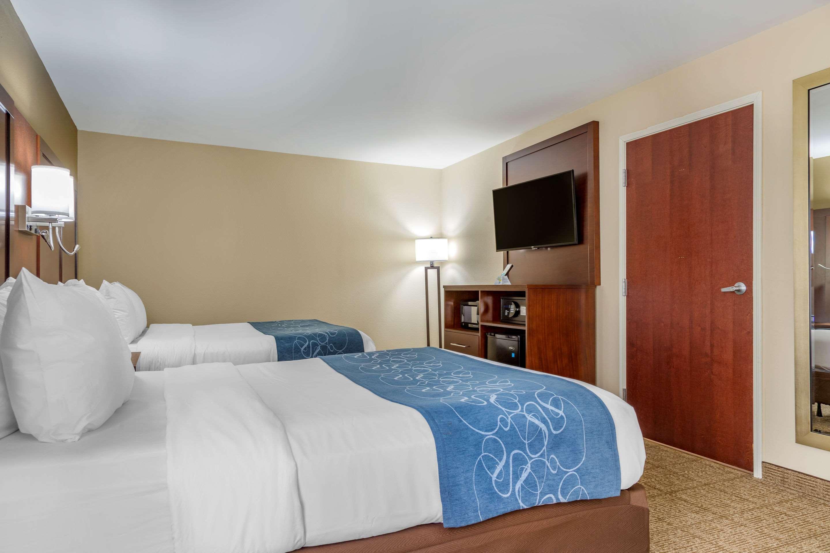 Comfort Savannah Gateway I-95
