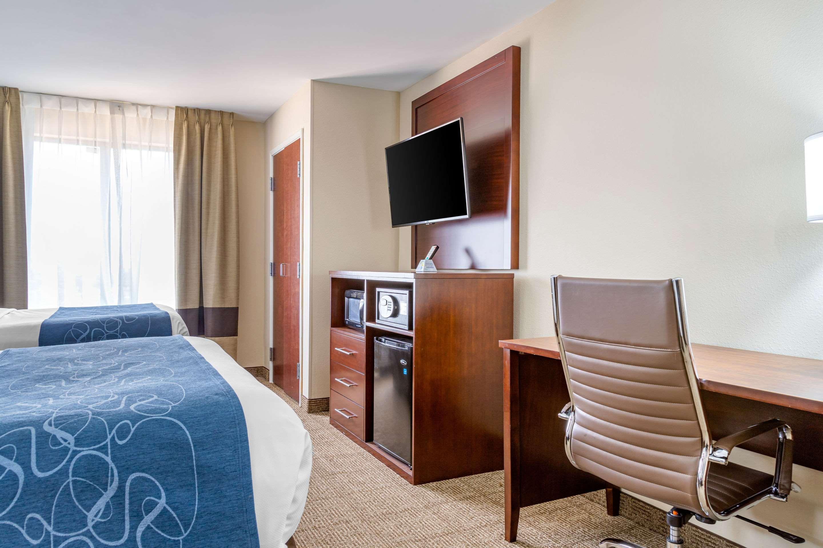 Comfort Savannah Gateway I-95 Hotel 3*