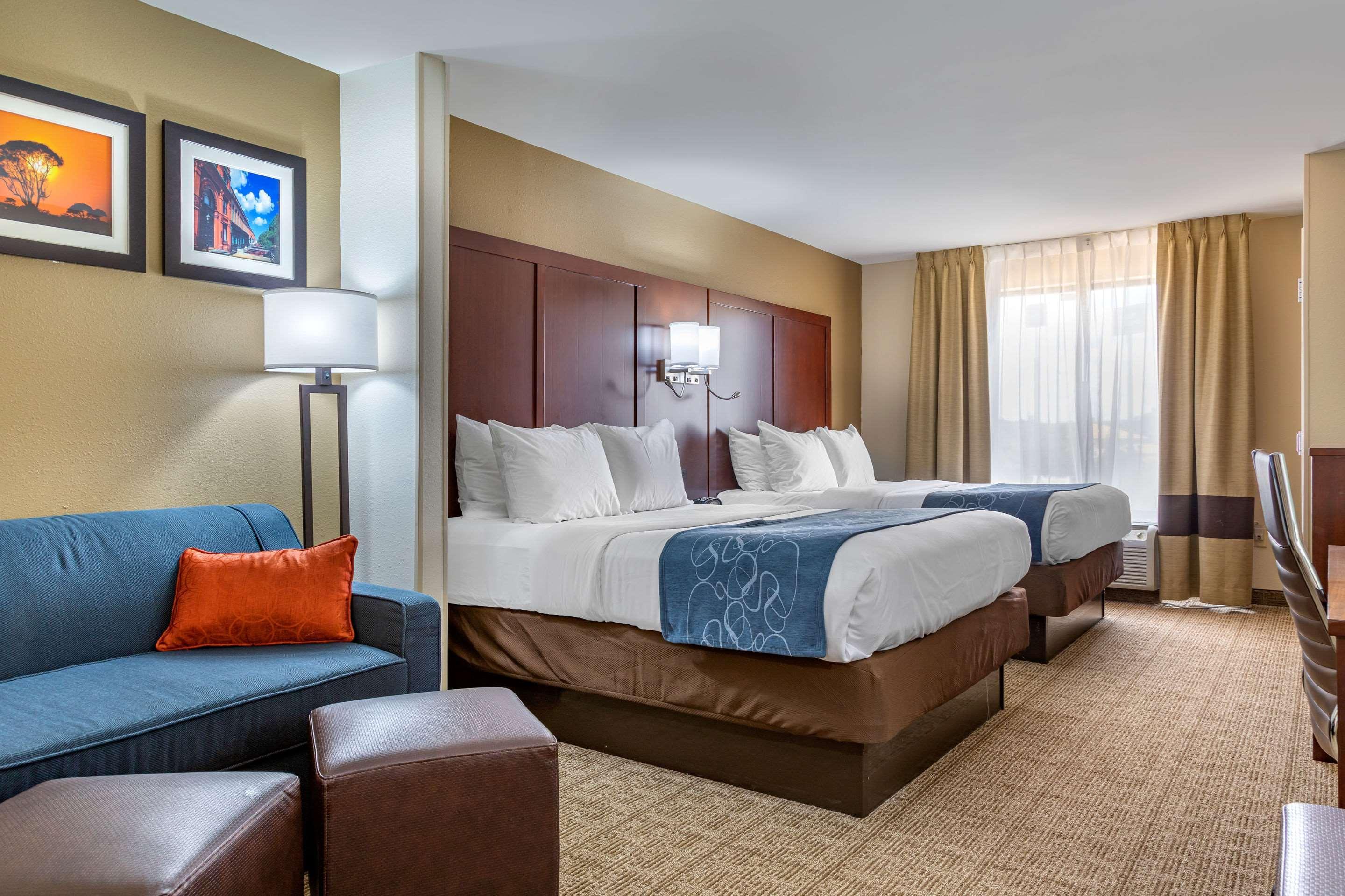 Comfort Savannah Gateway I-95 Hotel 3*